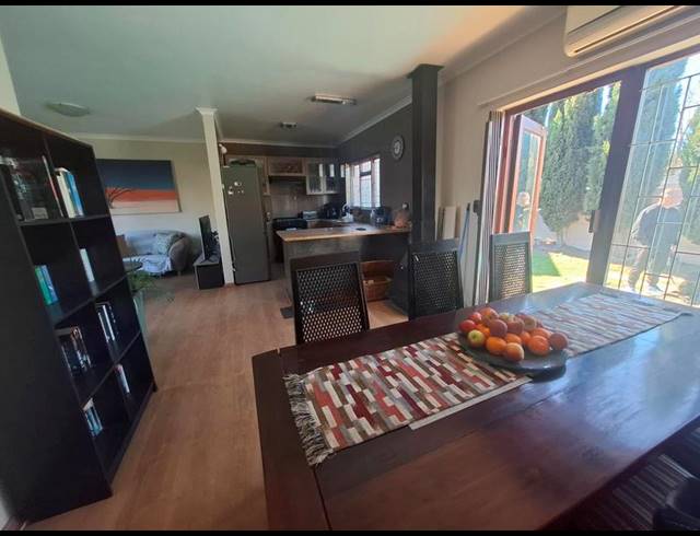 3 BEDROOM PROPERTY TO RENT IN VREDEKLOOF EAST